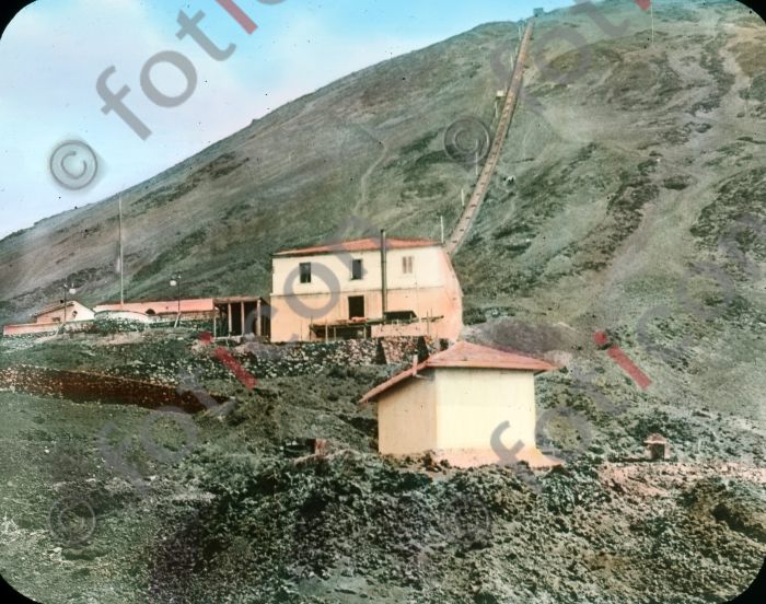 Vesuv-Bahn | Vesuvius Railway  (simon-vulkanismus-359-023.jpg)